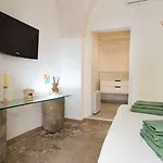 לינה וארוחת בוקר Giardino Nascosto טביאנו